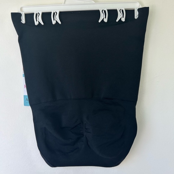 Assets by Spanx Shaping High Waist Panty size medium - Picture 3 of 4